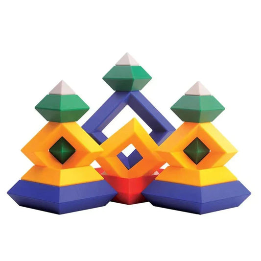 Kreativa byggpyramider stapelblock