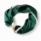 ✨50% RABATT NU! ✨Elegant sidensjal med pärlhalsband – 2-i-1 sjalhalsband med magnetlås